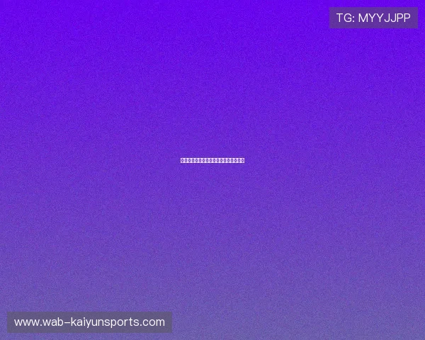 法国球员在赛后参与青少年足球推广活动